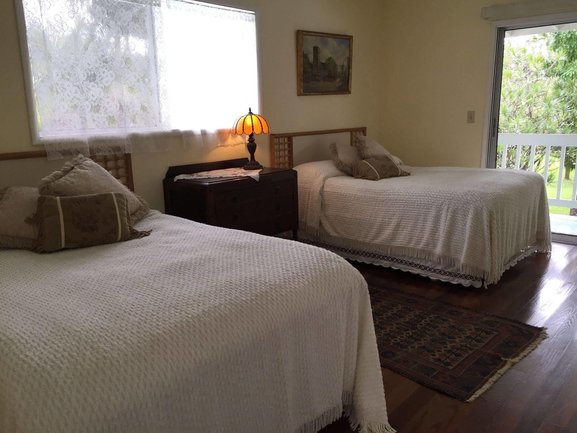 Lava Tree Tropic Inn Pahoa Экстерьер фото